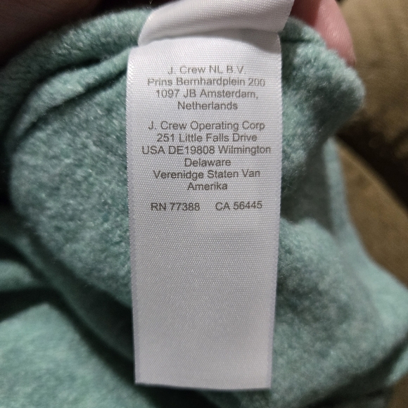 J Crew Extra Soft Crewneck Sweater NWT - Picture 8 of 8